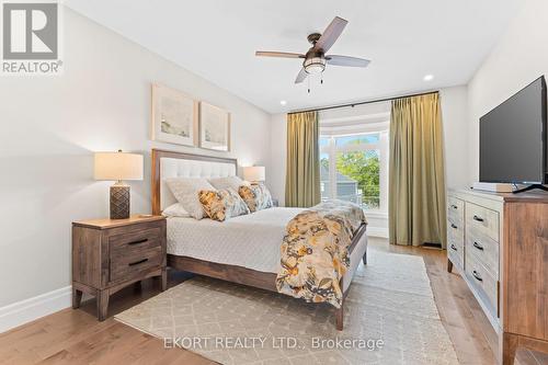 Primary bedroom - 45 Bentley Crescent, Prince Edward County (Picton Ward), ON - Indoor Photo Showing Bedroom