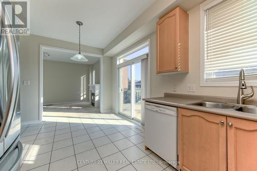 126 Merrilee Crescent, Hamilton, ON - Indoor Photo Showing Kitchen With Double Sink