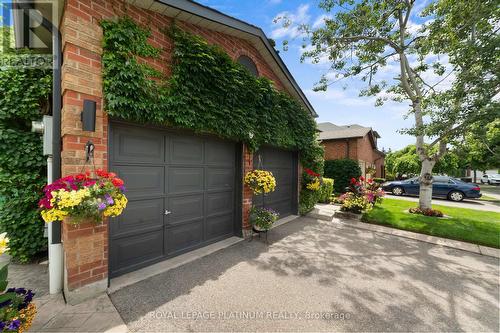 77 Lord Simcoe Drive, Brampton, ON - Outdoor