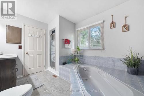77 Lord Simcoe Drive, Brampton, ON - Indoor Photo Showing Bathroom