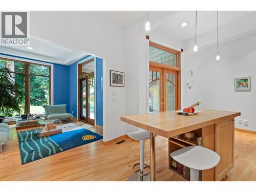 2919 Tower Hill Crescent, West Vancouver, BC - Indoor Photo Showing Dining Room