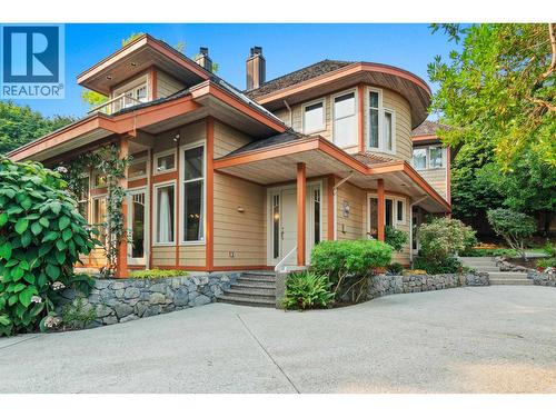 2919 Tower Hill Crescent, West Vancouver, BC - Outdoor With Facade