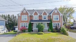 2365 46e Rue N.  Saint-Georges, QC G5Z 1K5