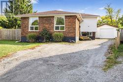 16 ROXBOROUGH COURT  St. Catharines (Carlton/Bunting), ON L2M 6E3