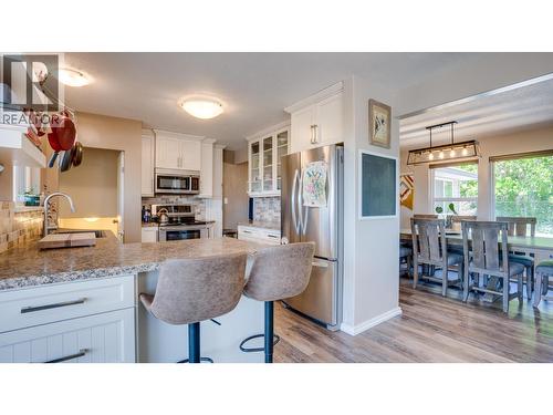 4767 Grandview Flats N Road, Armstrong, BC - Indoor Photo Showing Kitchen