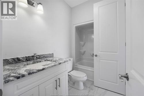 85 Kingsbridge, Amherstburg, ON - Indoor Photo Showing Bathroom