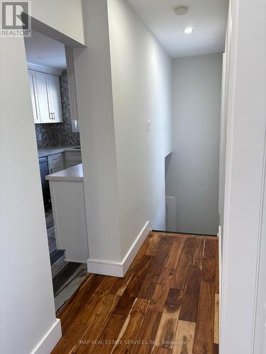 260 Hillside Drive, Mississauga, ON - Indoor Photo Showing Other Room