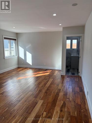 260 Hillside Drive, Mississauga, ON - Indoor Photo Showing Other Room