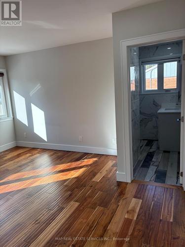 260 Hillside Drive, Mississauga, ON - Indoor Photo Showing Other Room