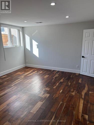 260 Hillside Drive, Mississauga, ON - Indoor Photo Showing Other Room