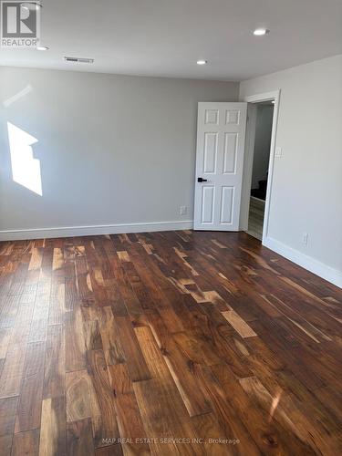 260 Hillside Drive, Mississauga, ON - Indoor Photo Showing Other Room