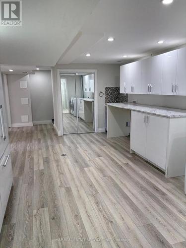 260 Hillside Drive, Mississauga, ON - Indoor