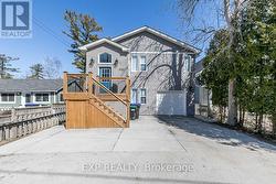3152 MOSLEY STREET  Wasaga Beach, ON L9Z 1V6