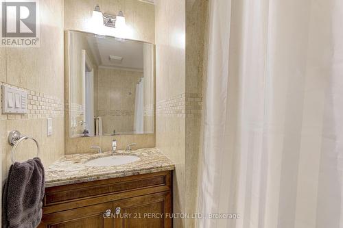 1649 Wedmore Way, Mississauga, ON - Indoor Photo Showing Bathroom
