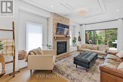 68 49Th Street N, Wasaga Beach, ON - Indoor Photo Showing Living Room With Fireplace