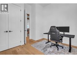 Large office or 4th bedroom. - 