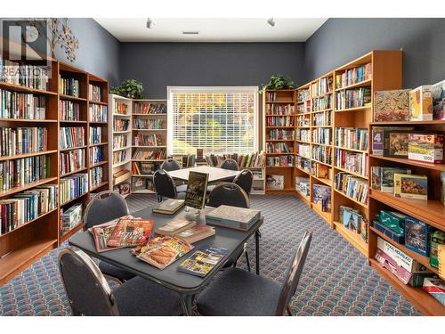 609 Truswell Road Unit# 175, Kelowna, BC - Indoor Photo Showing Office