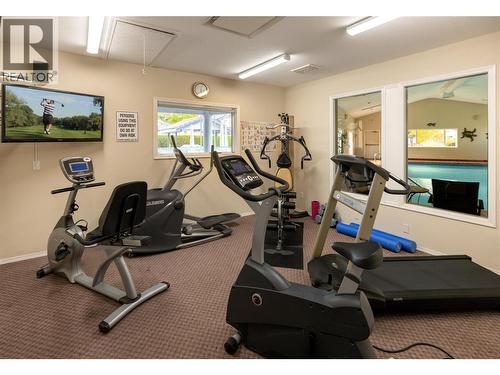 609 Truswell Road Unit# 175, Kelowna, BC - Indoor Photo Showing Gym Room