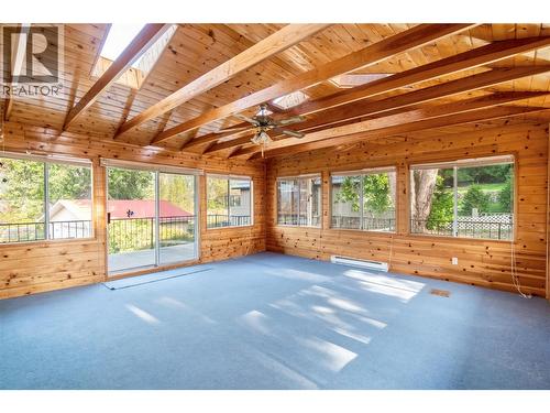 sundeck - 2602 Blind Bay Road, Blind Bay, BC - Indoor Photo Showing Other Room