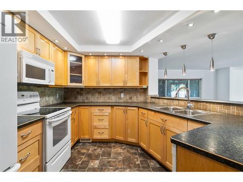 2662 Centennial Drive, Blind Bay, BC 