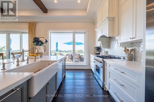 1900 Concession 4 Road, Uxbridge, ON - Indoor Photo Showing Kitchen With Upgraded Kitchen