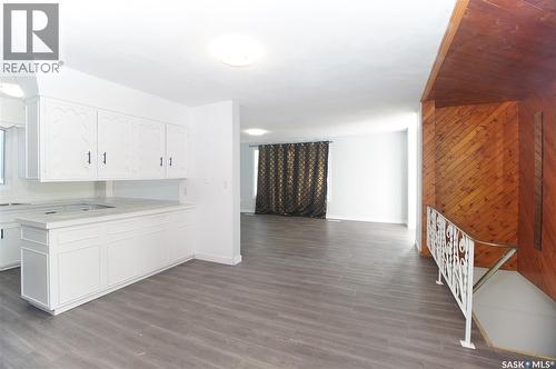 425 Montreal Street, Regina, SK - Indoor