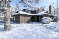 4 - 4 TRAFALGAR ROAD  Collingwood, ON L9Y 5G4
