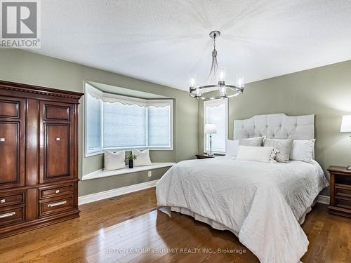 7123 Gillespie Lane, Mississauga, ON - Indoor Photo Showing Bedroom