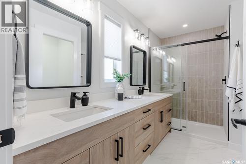135 Traeger Common, Saskatoon, SK - Indoor Photo Showing Bathroom