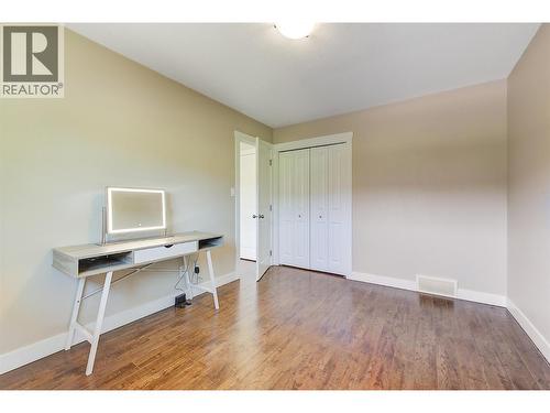 244 Prior Road S, Kelowna, BC - Indoor Photo Showing Other Room