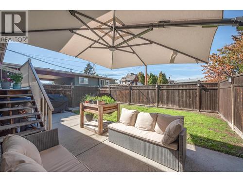 244 Prior Road S, Kelowna, BC - Outdoor With Exterior