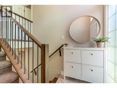 244 Prior Road S, Kelowna, BC - Indoor Photo Showing Other Room