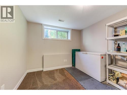 244 Prior Road S, Kelowna, BC - Indoor