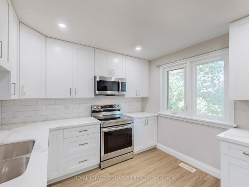 22 Sherwood Avenue, Kitchener, ON - Indoor Photo Showing Kitchen With Double Sink