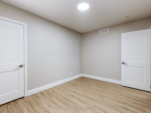 22 Sherwood Avenue, Kitchener, ON - Indoor Photo Showing Other Room