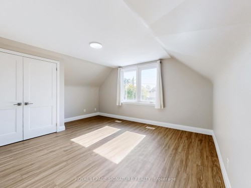 22 Sherwood Avenue, Kitchener, ON - Indoor Photo Showing Other Room