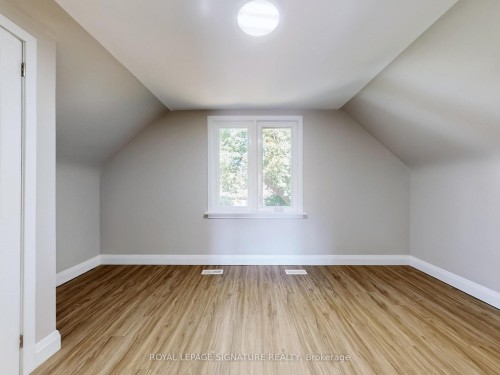 22 Sherwood Avenue, Kitchener, ON - Indoor Photo Showing Other Room