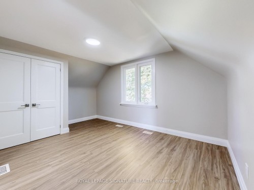 22 Sherwood Avenue, Kitchener, ON - Indoor Photo Showing Other Room