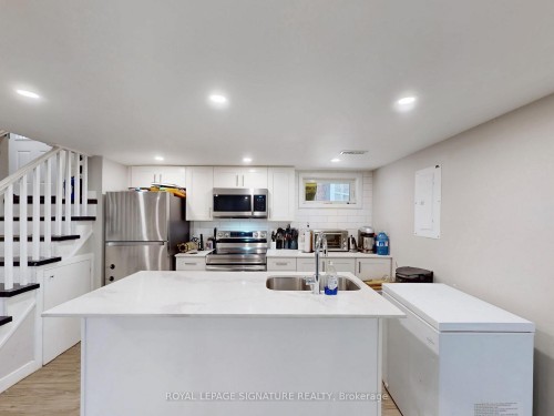 22 Sherwood Avenue, Kitchener, ON - Indoor Photo Showing Kitchen With Stainless Steel Kitchen With Upgraded Kitchen