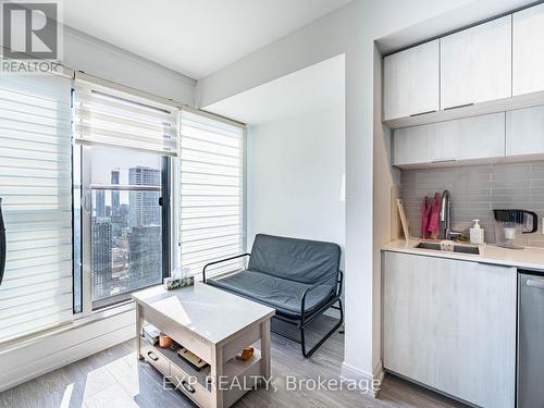 4608 - 181 Dundas Street E, Toronto, ON - Indoor