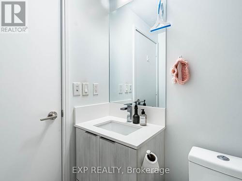 4608 - 181 Dundas Street E, Toronto, ON - Indoor Photo Showing Bathroom