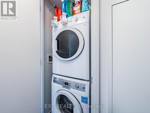 4608 - 181 Dundas Street E, Toronto, ON - Indoor Photo Showing Laundry Room