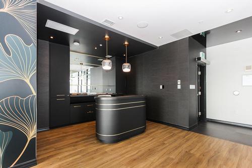 Salle communautaire - 439-777 Boul. Le Corbusier, Laval (Laval-Des-Rapides), QC - Indoor Photo Showing Other Room