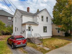79-81 Hayes ST  Fredericton, NB E3A 2T7