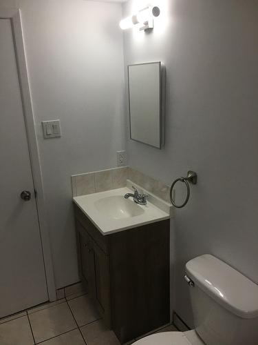 Bathroom - 3055 Rue Noorduyn, Montréal (Saint-Laurent), QC - Indoor Photo Showing Bathroom