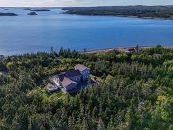 93 Crystalwood Drive  East Pennant, NS B3V 1L9