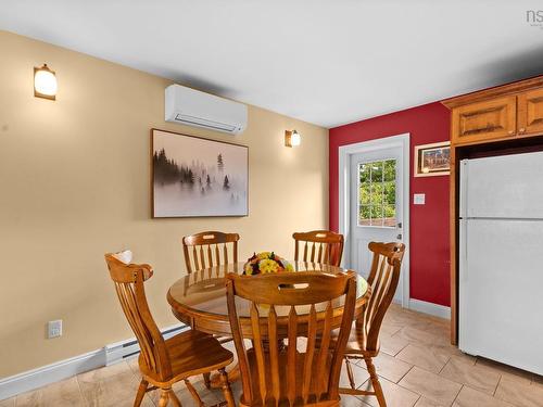 28 Forest Hill Road, Bridgewater, NS 