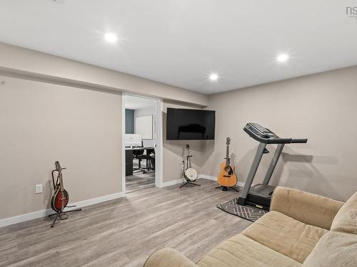 28 Forest Hill Road, Bridgewater, NS 