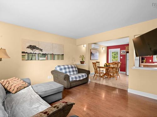 28 Forest Hill Road, Bridgewater, NS 