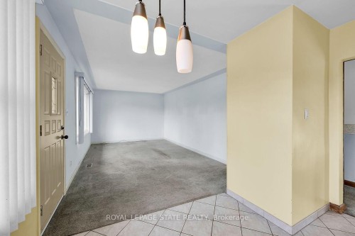 220 Winona Road, Hamilton, ON - Indoor Photo Showing Other Room